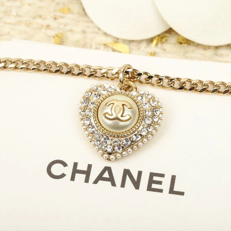Sporty Chanel Bracelets 231930