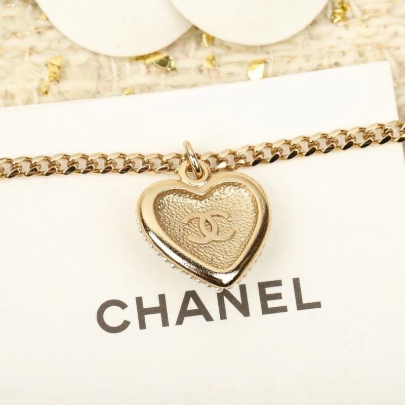 Sporty Chanel Bracelets 231930