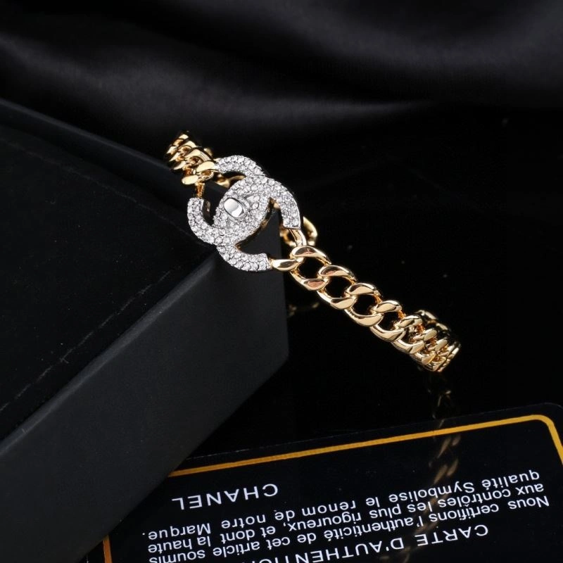 Chanel Bracelets Breathable 230390