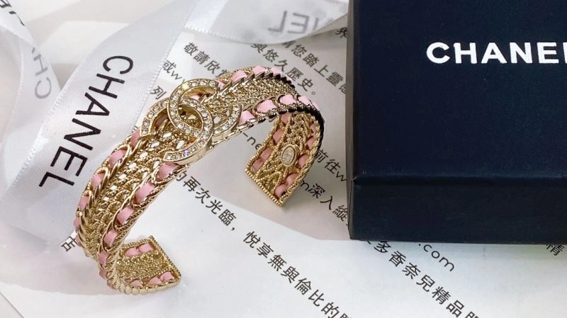 Tailored Chanel Bracelets 230349