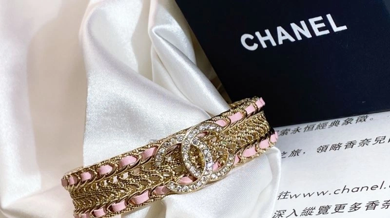 Tailored Chanel Bracelets 230349