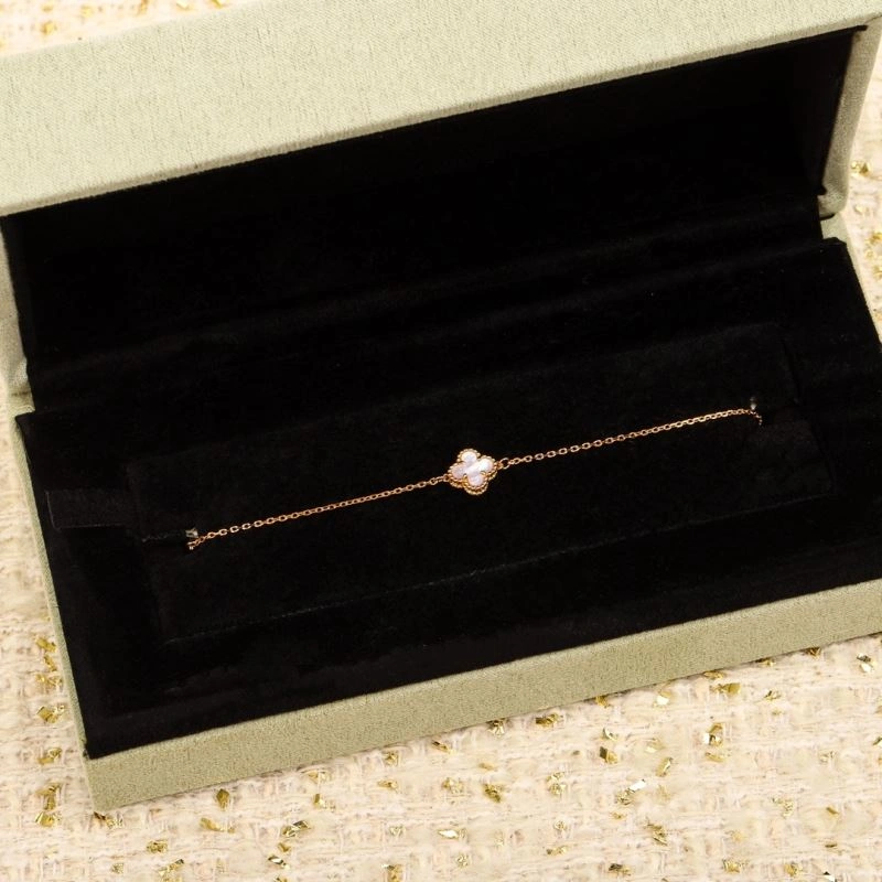 Chanel Bracelets SmartChoice 230379