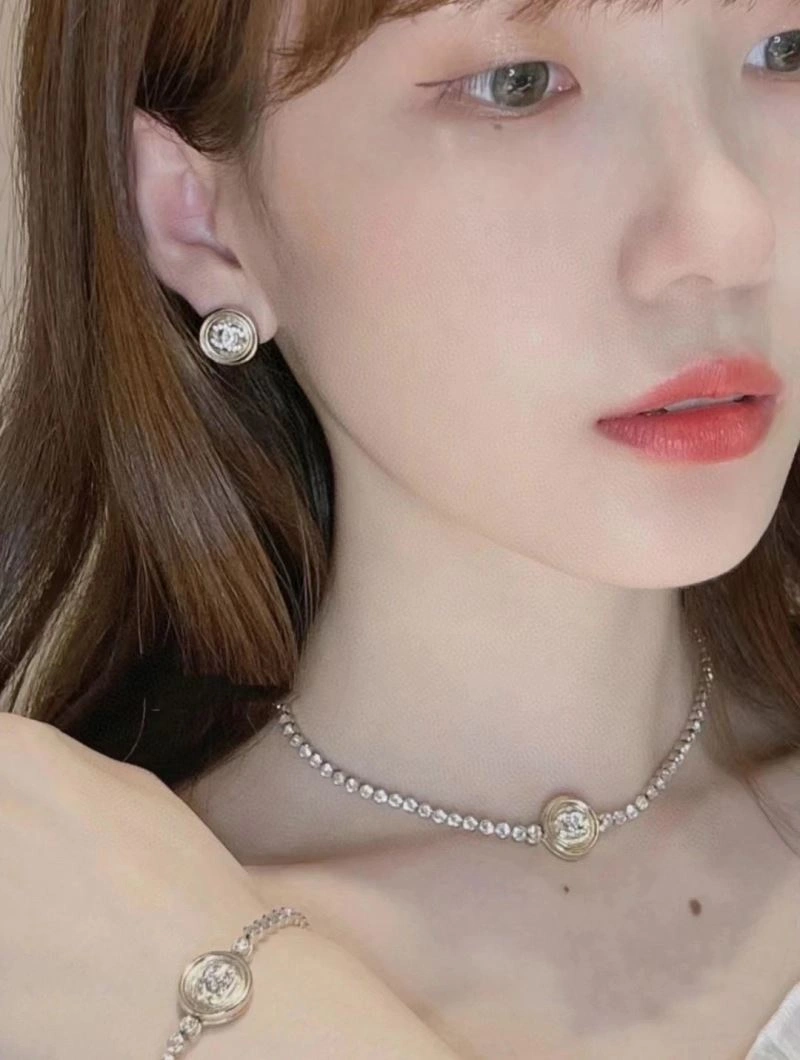 WellDesigned Chanel Bracelets 230432