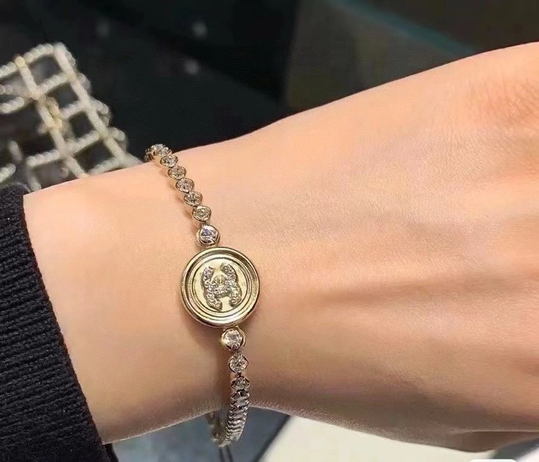 WellDesigned Chanel Bracelets 230432