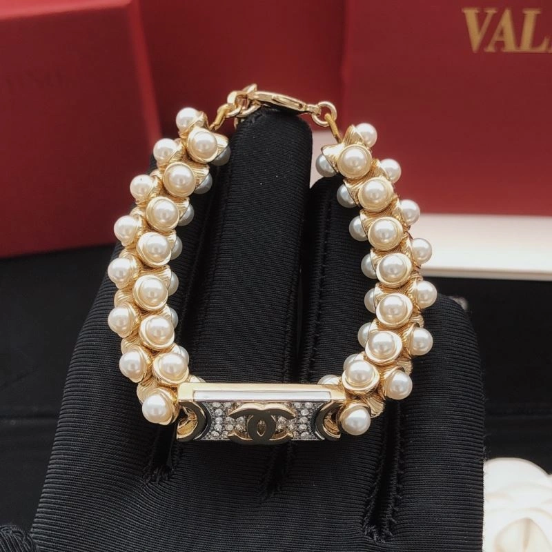 Chic Chanel Bracelets 218805