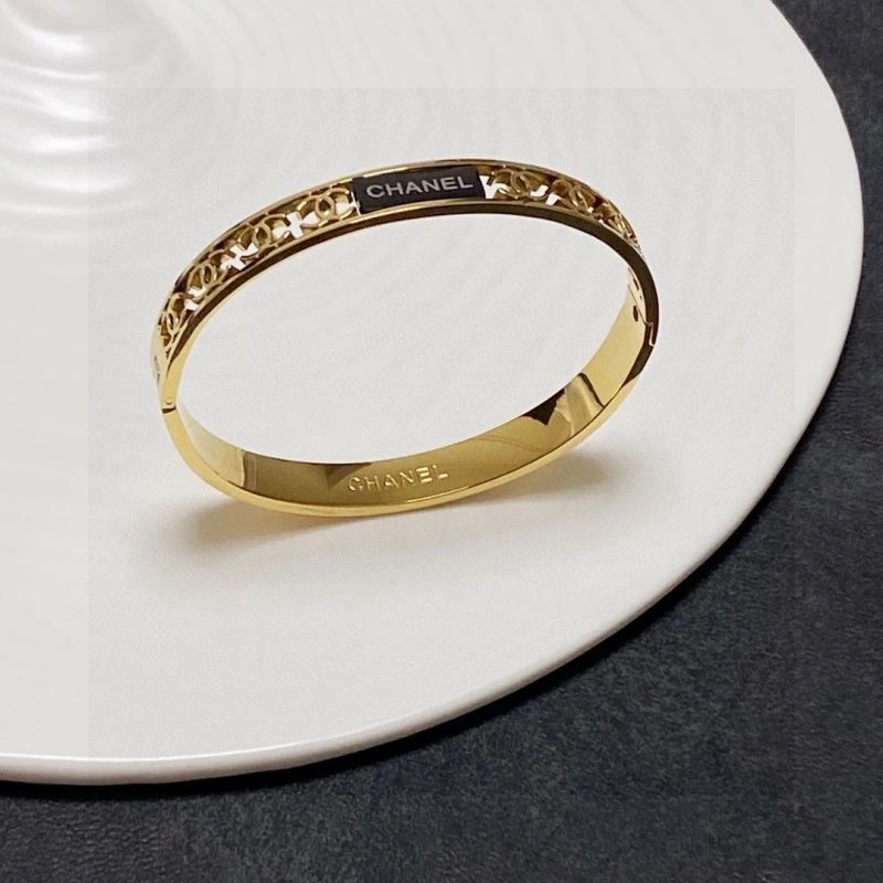 Chanel Bracelets Chic 230338