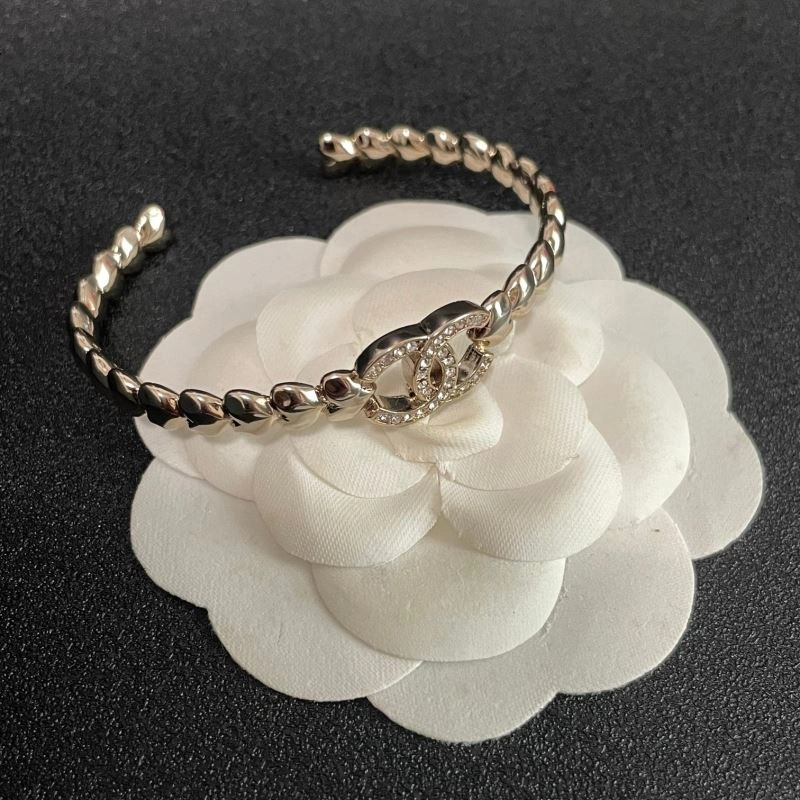 Trendy Chanel Bracelets 230361