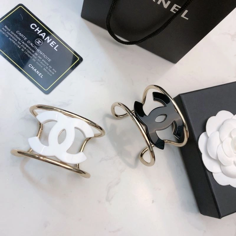 Original Chanel Bracelets 230310