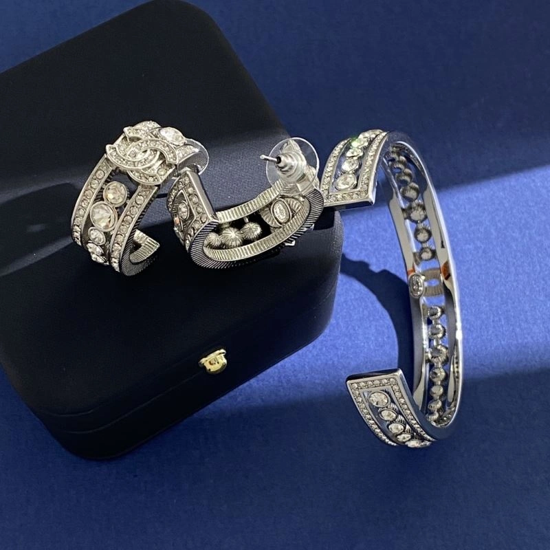 Snug Chanel Bracelets 230314