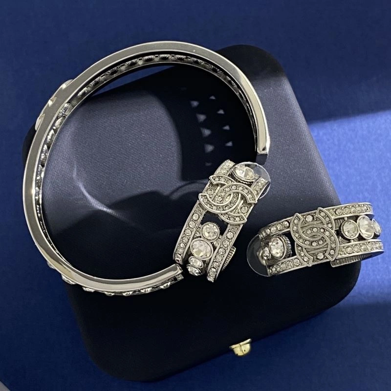 Snug Chanel Bracelets 230314