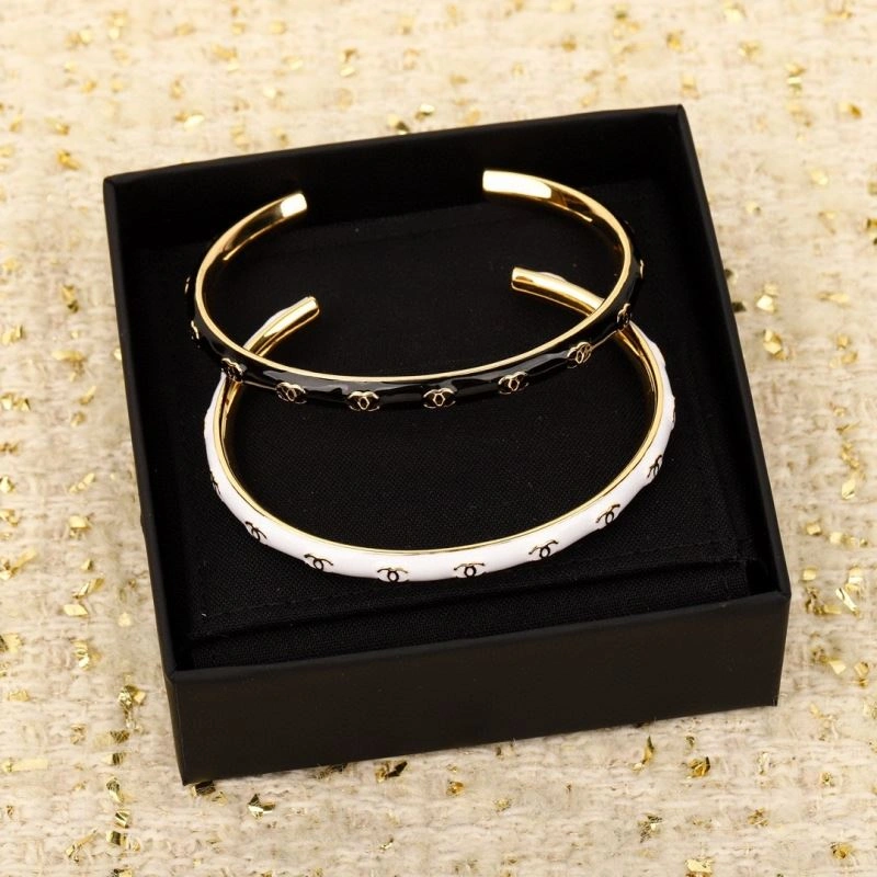 RelaxedFit Chanel Bracelets 230301