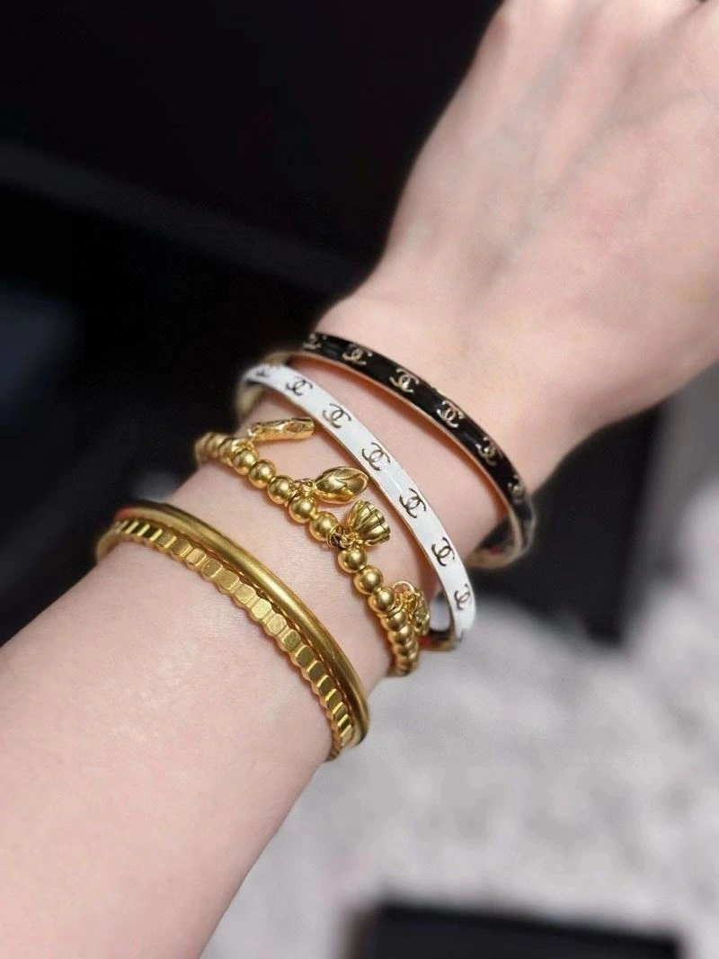 RelaxedFit Chanel Bracelets 230301