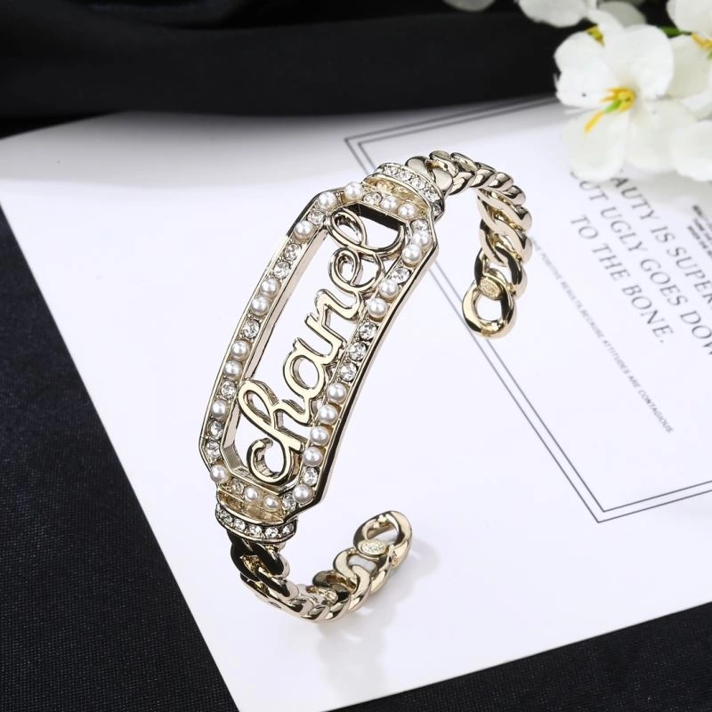 QuickDry Chanel Bracelets 229308