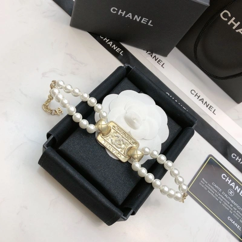 Sleek Chanel Bracelets 229321