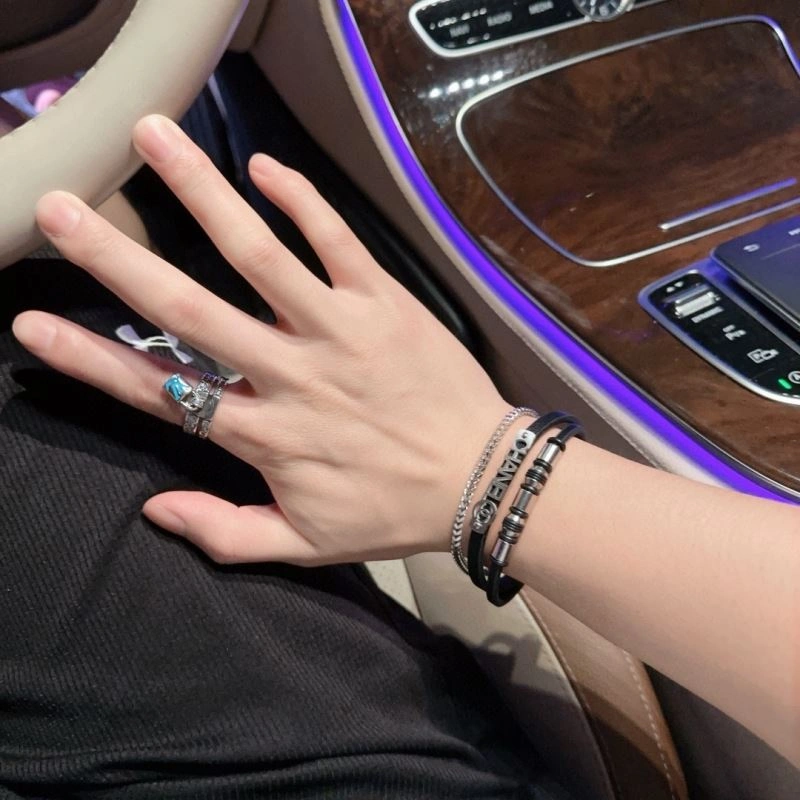 Chanel Bracelets Chic 229315