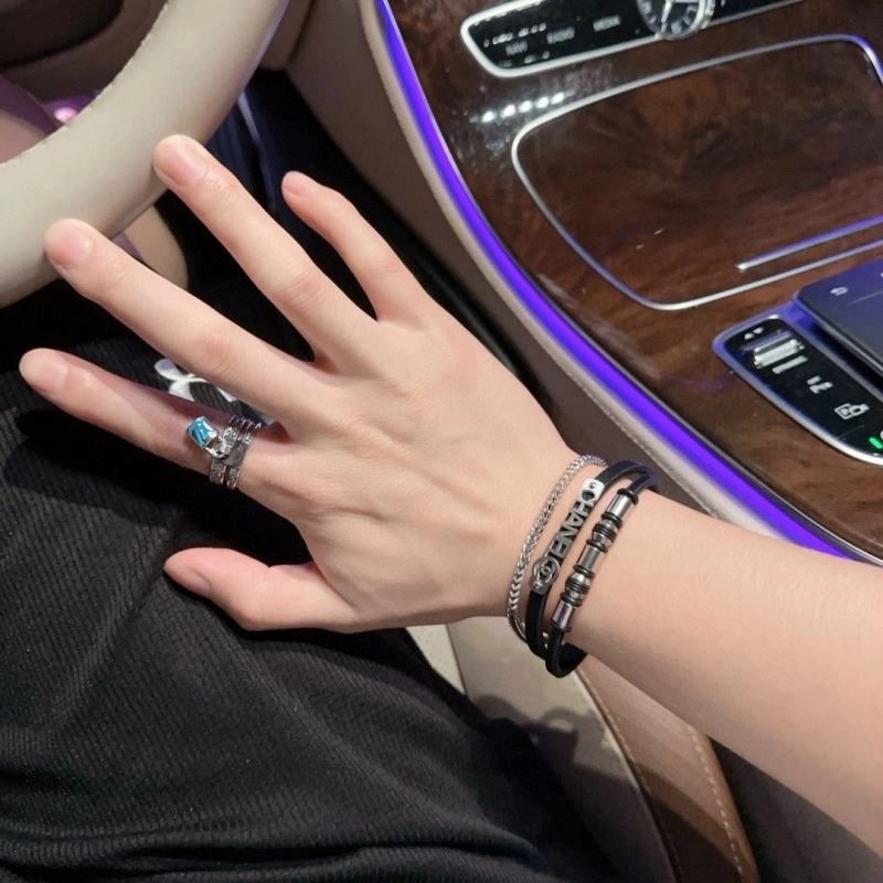 Chanel Bracelets Chic 229315
