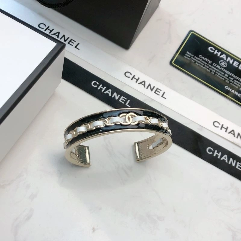 Tailored Chanel Bracelets 229291