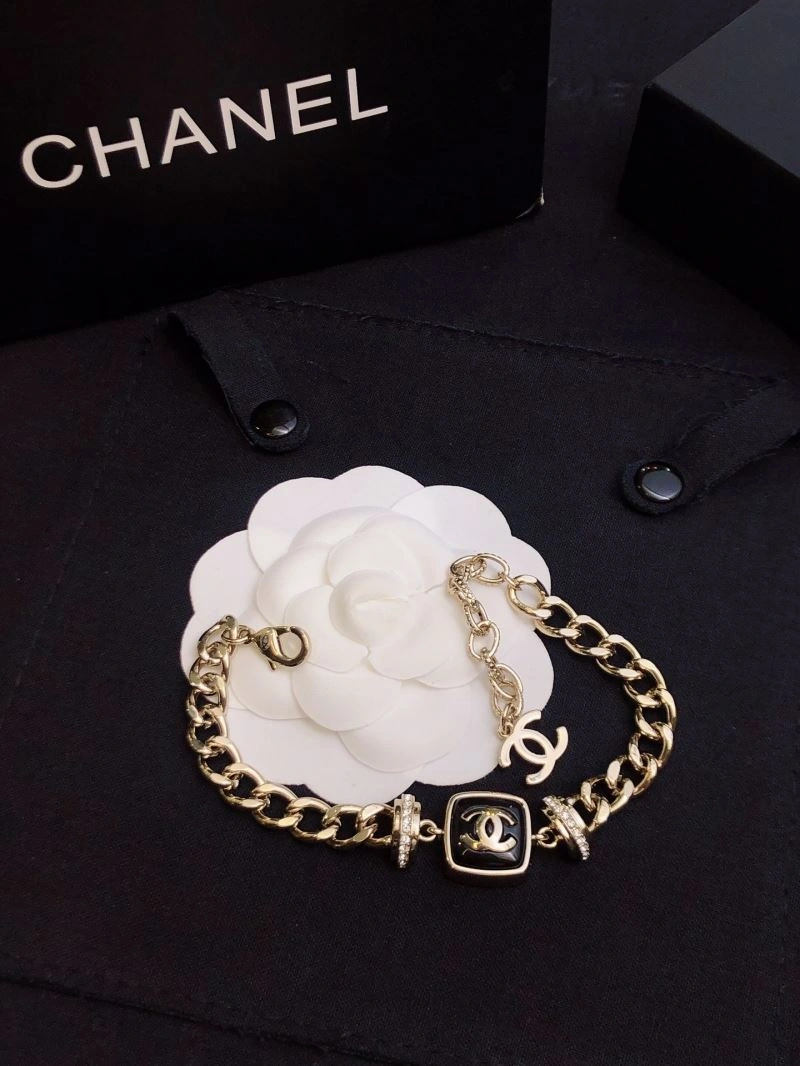 Chanel Bracelets Sleek 229302