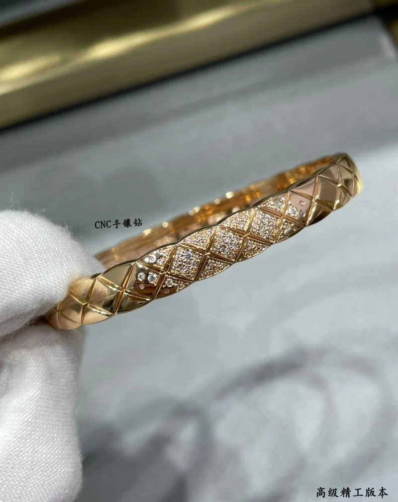 Elegant Chanel Bracelets 229279