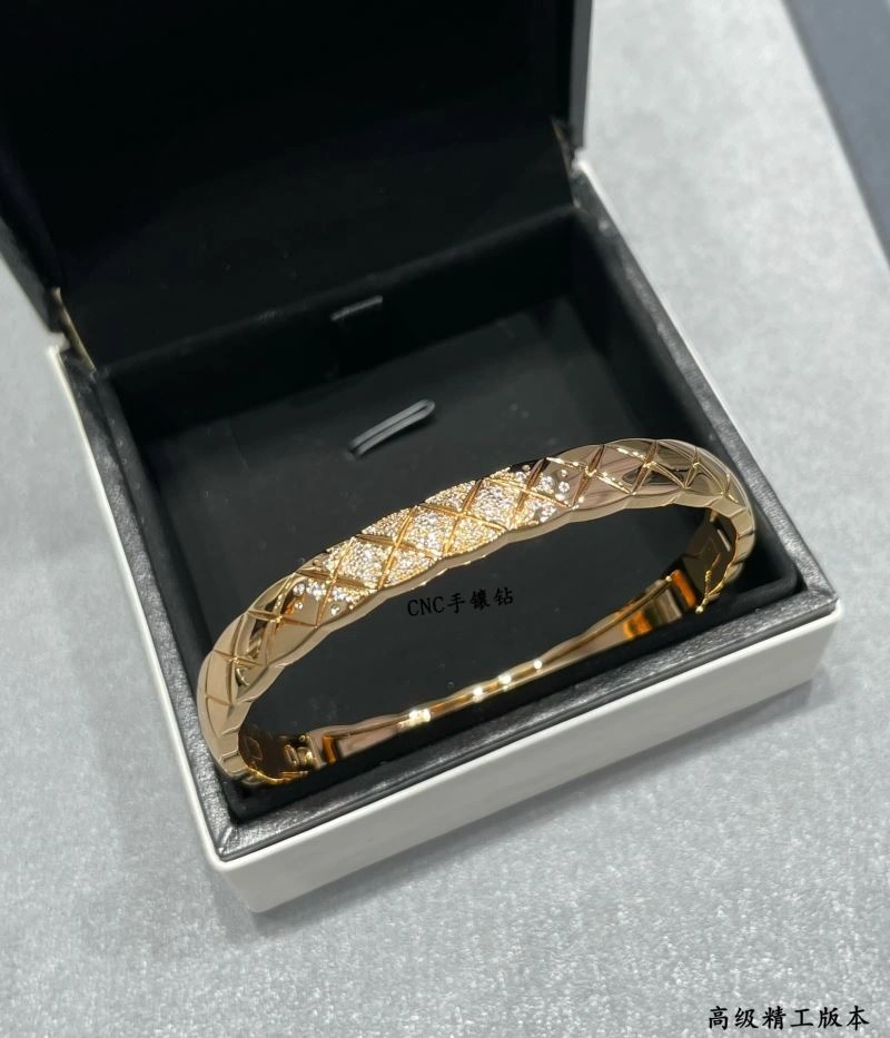 Elegant Chanel Bracelets 229279