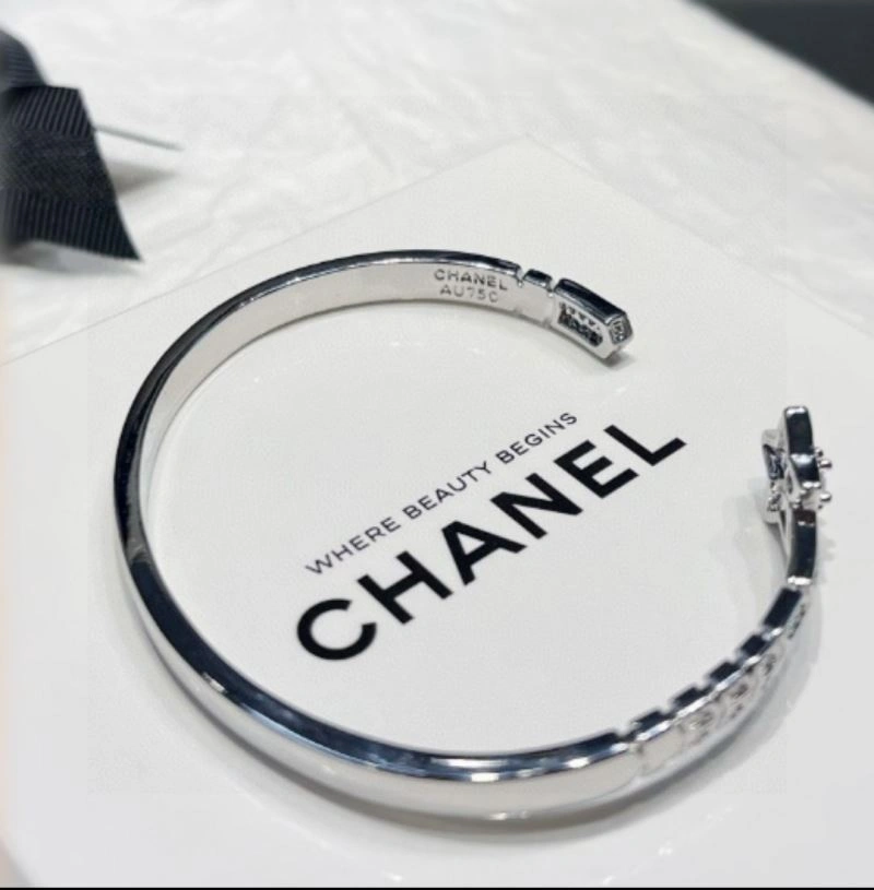 Neat Chanel Bracelets 229319