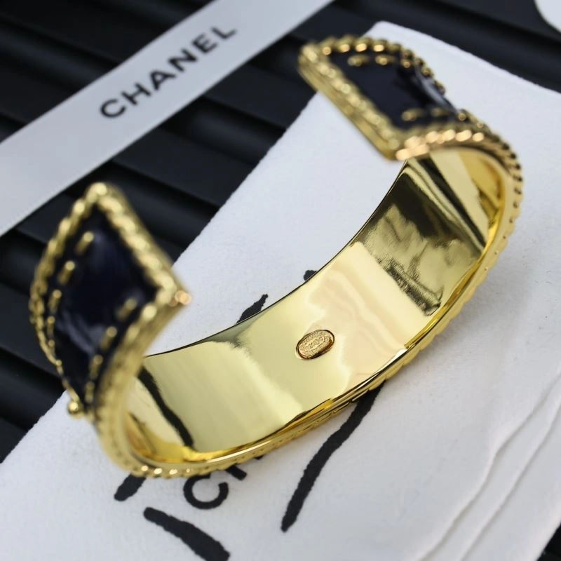 UrbanStyle Chanel Bracelets 228453