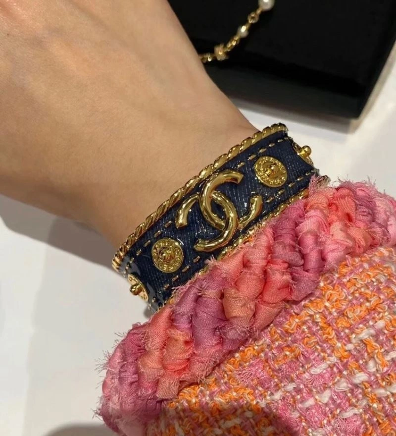UrbanStyle Chanel Bracelets 228453