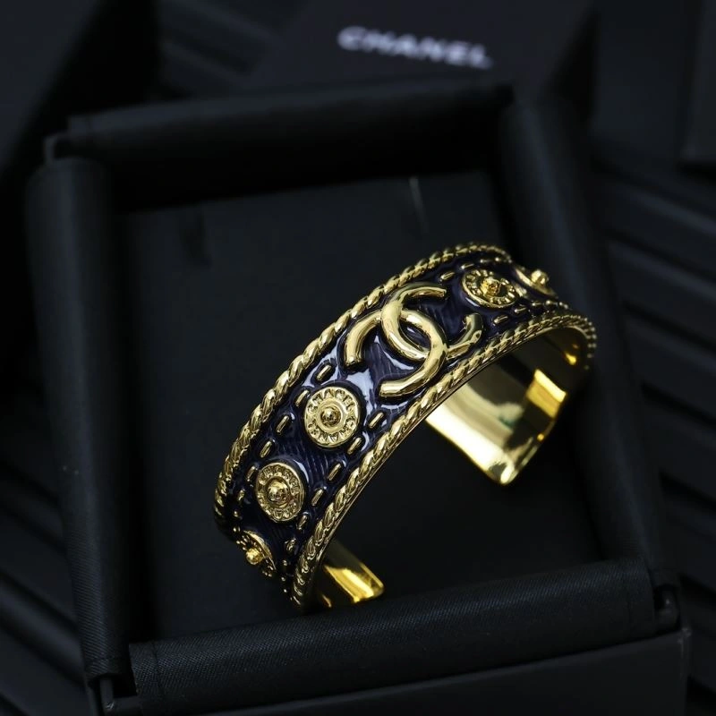 UrbanStyle Chanel Bracelets 228453