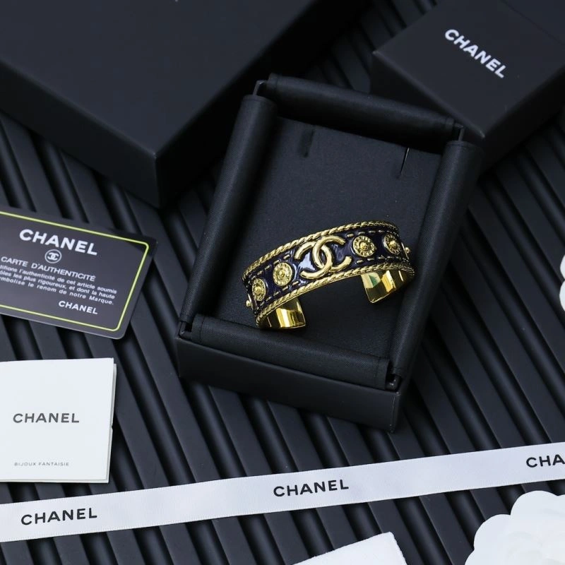 UrbanStyle Chanel Bracelets 228453
