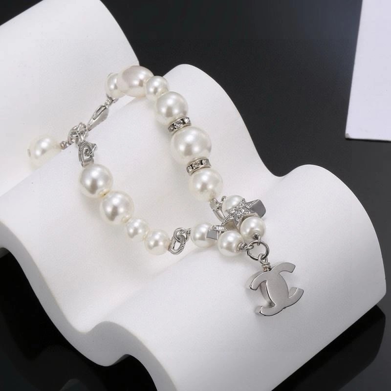Chanel Bracelets Contemporary 228405