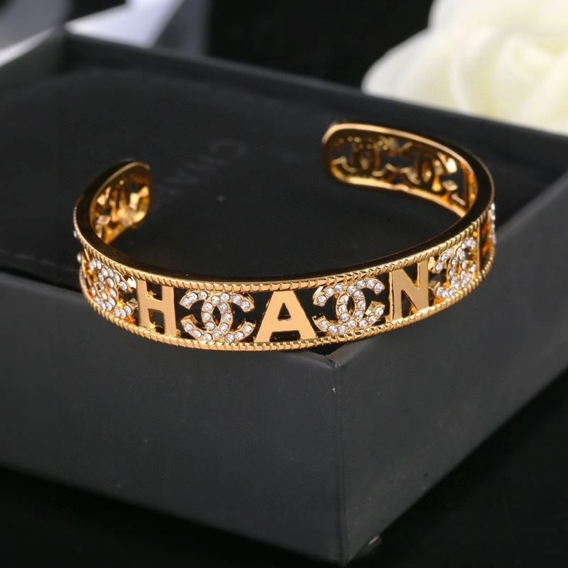 Chanel Bracelets Reliable 228425