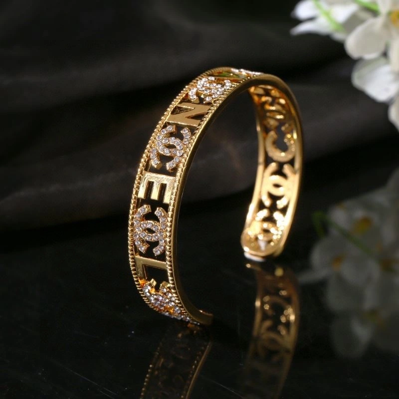 Chanel Bracelets Reliable 228425