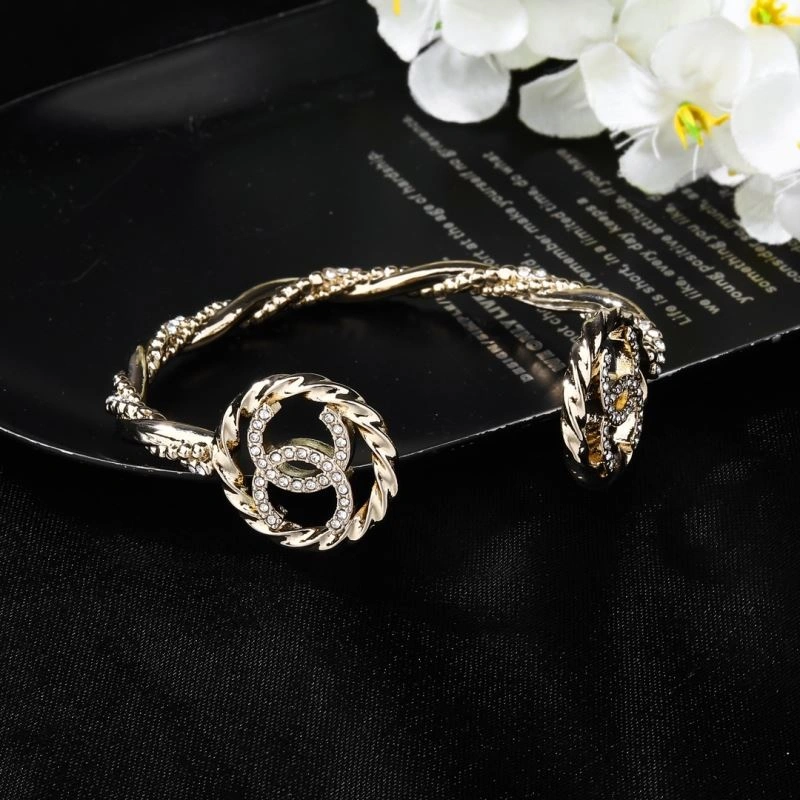 NewStyle Chanel Bracelets 228448
