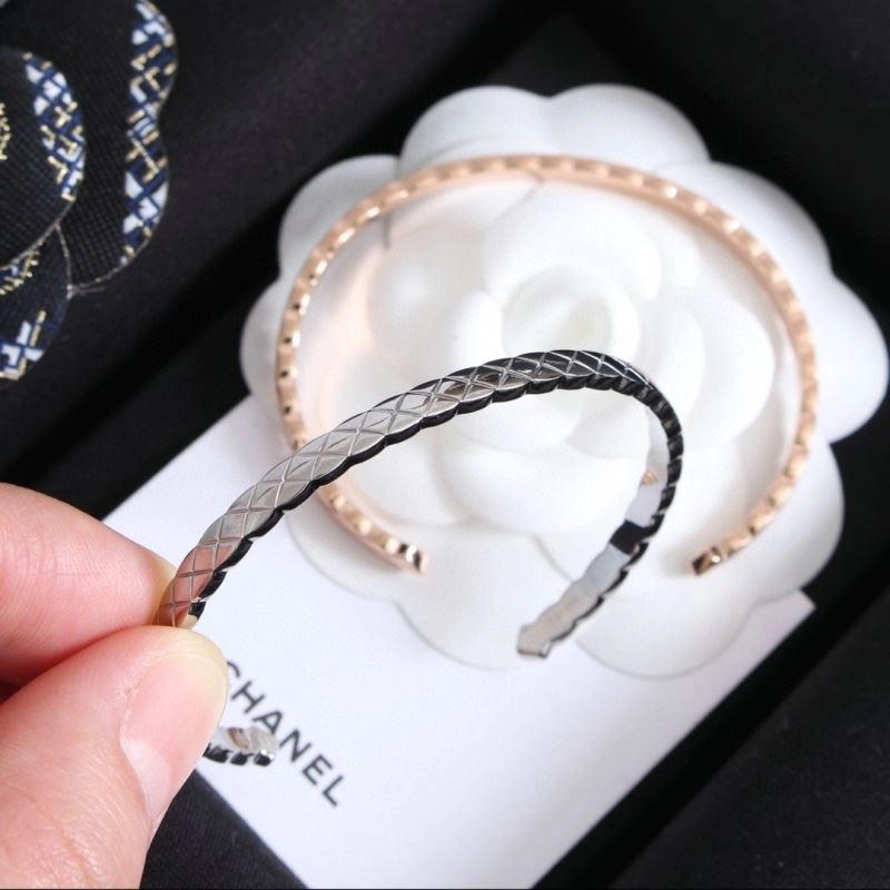 Chanel Bracelets Sporty 228395