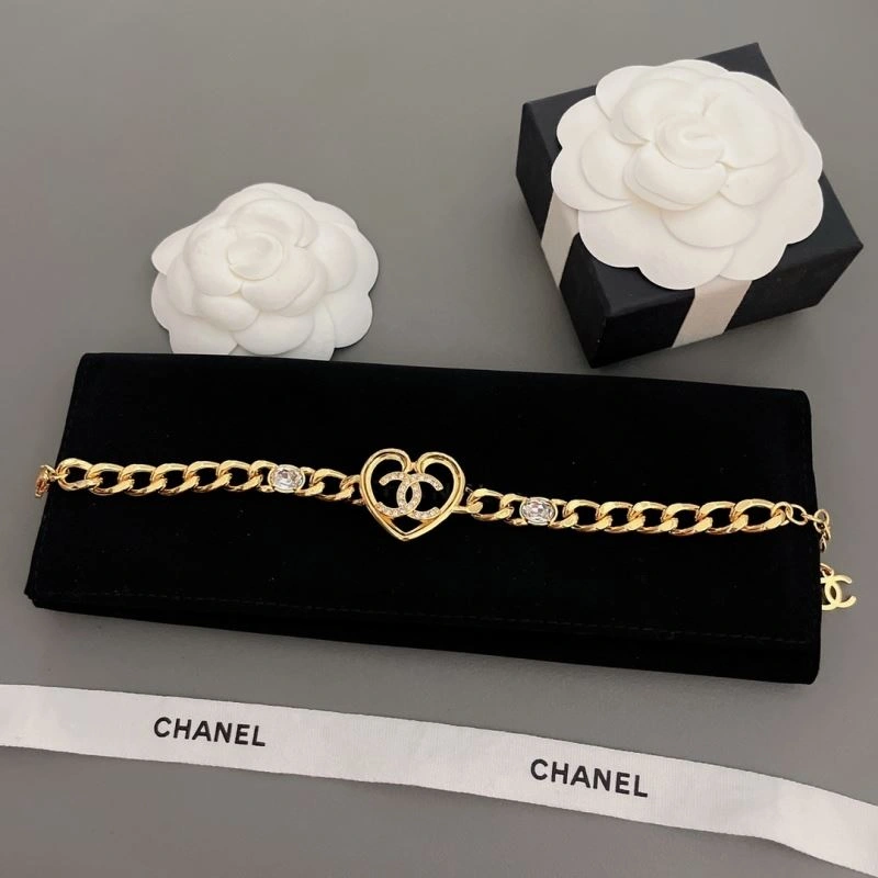 Snug Chanel Bracelets 228398