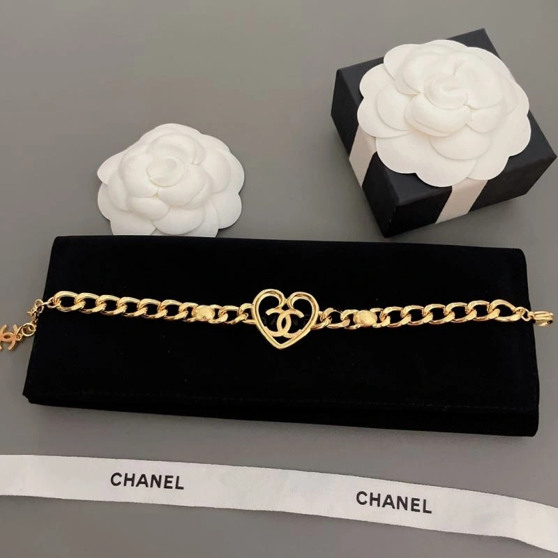 Snug Chanel Bracelets 228398