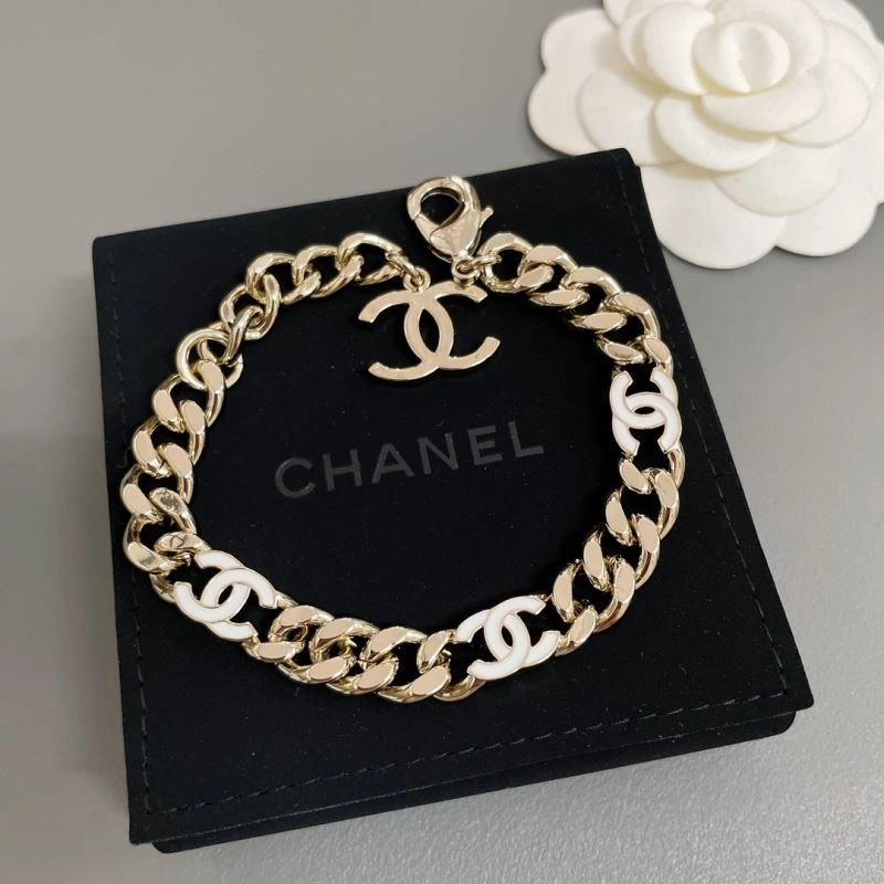 Chanel Bracelets Effortless 228384