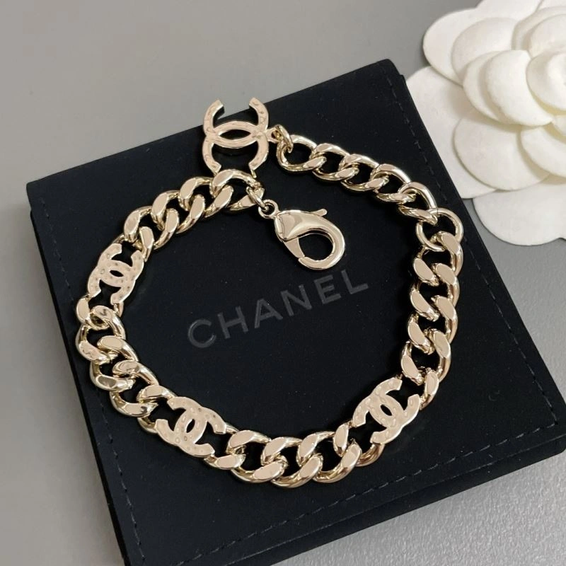 Chanel Bracelets Effortless 228384