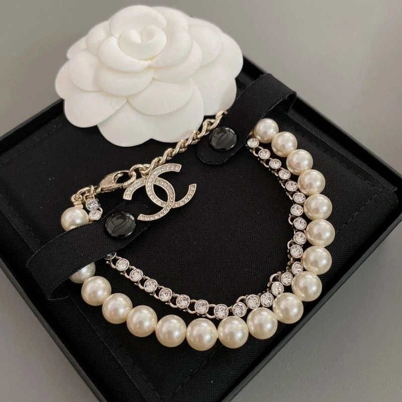 Breathable Chanel Bracelets 228407