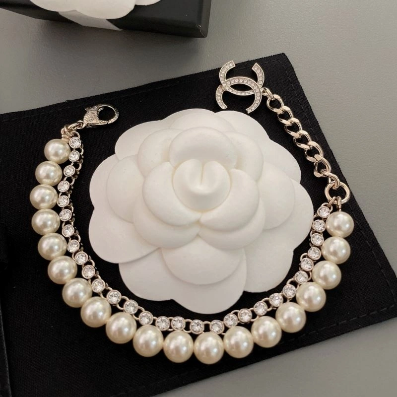 Breathable Chanel Bracelets 228407