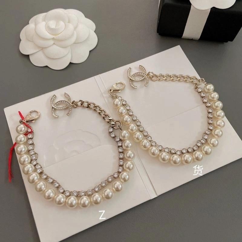 Breathable Chanel Bracelets 228407
