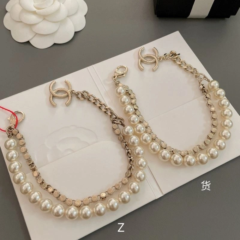 Breathable Chanel Bracelets 228407