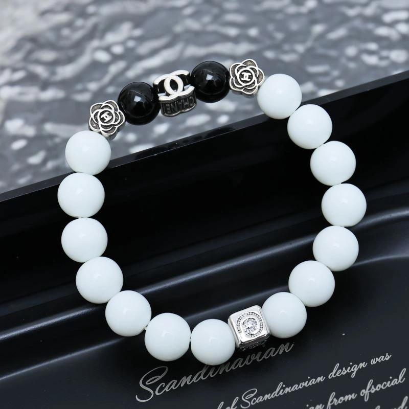 Compact Chanel Bracelets 228392