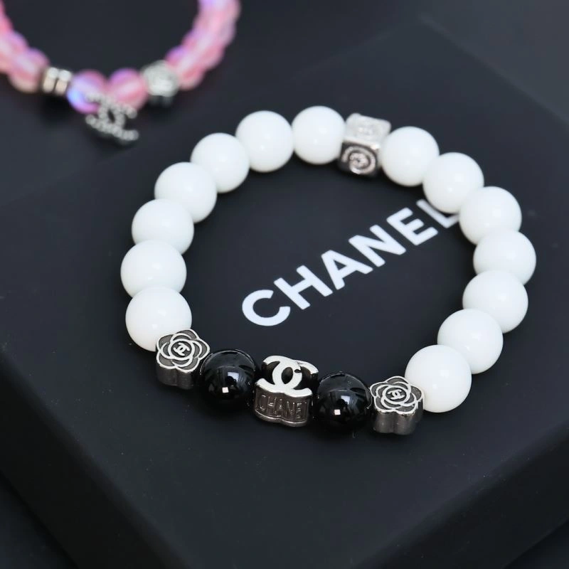Compact Chanel Bracelets 228392