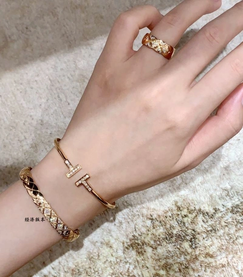 Sleek Chanel Bracelets 228433