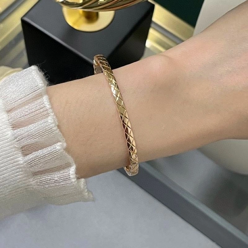 Versatile Chanel Bracelets 228475