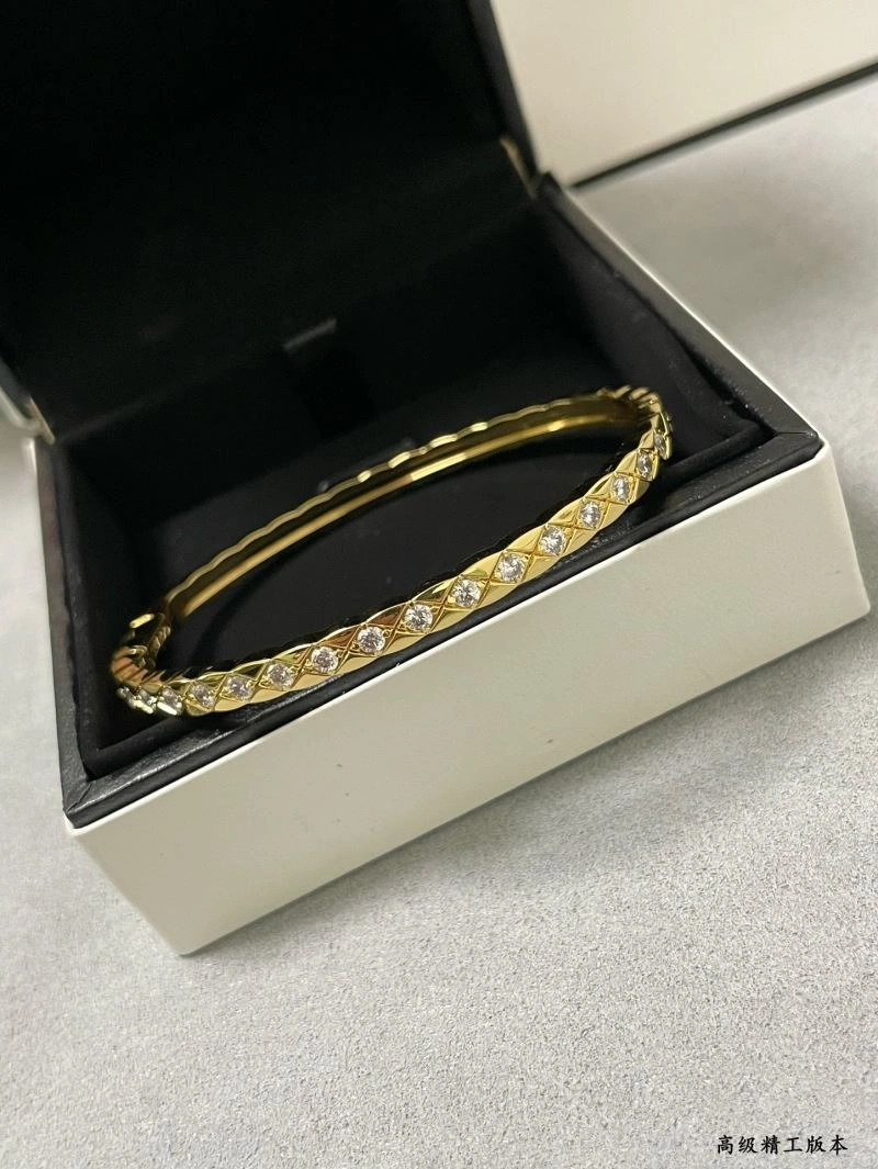 Efficient Chanel Bracelets 228373
