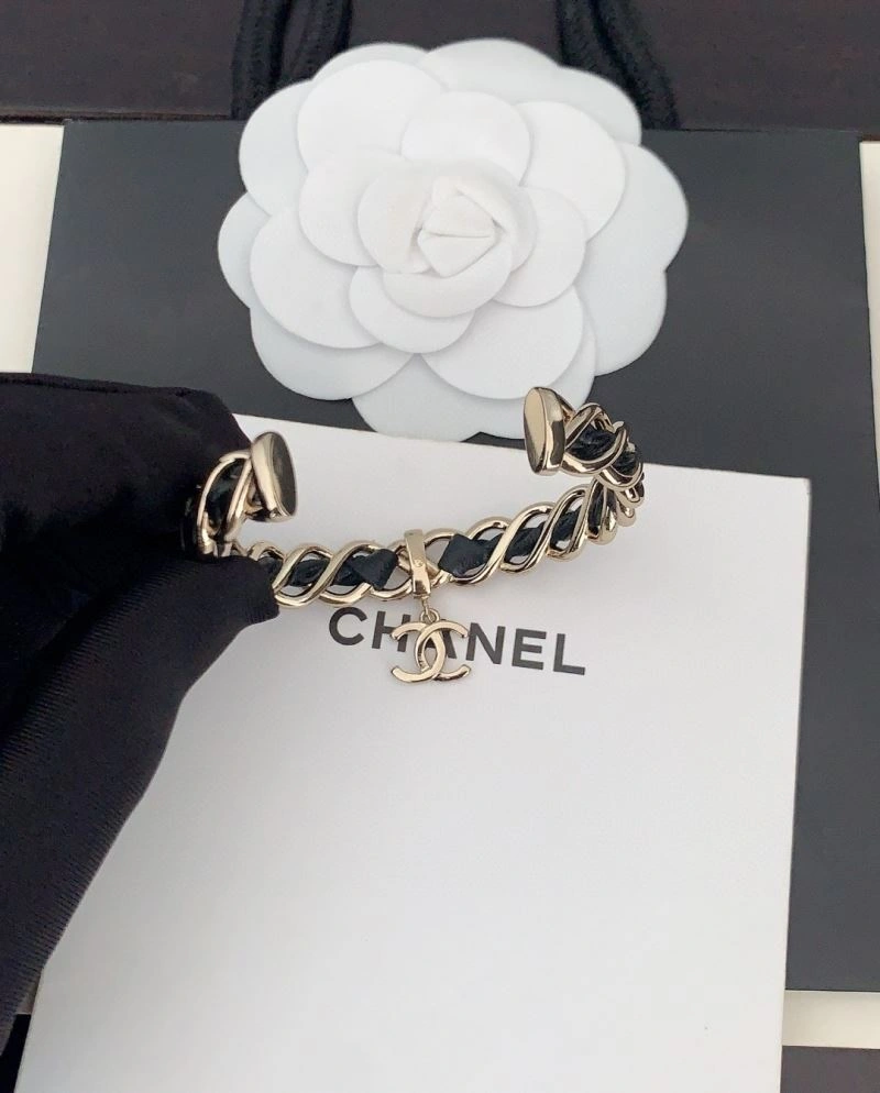 Chanel Bracelets Comfortable 228379