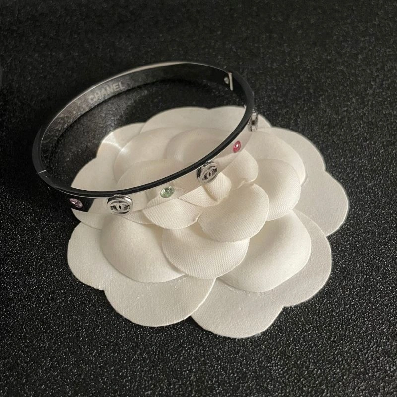 MultiPurpose Chanel Bracelets 228361