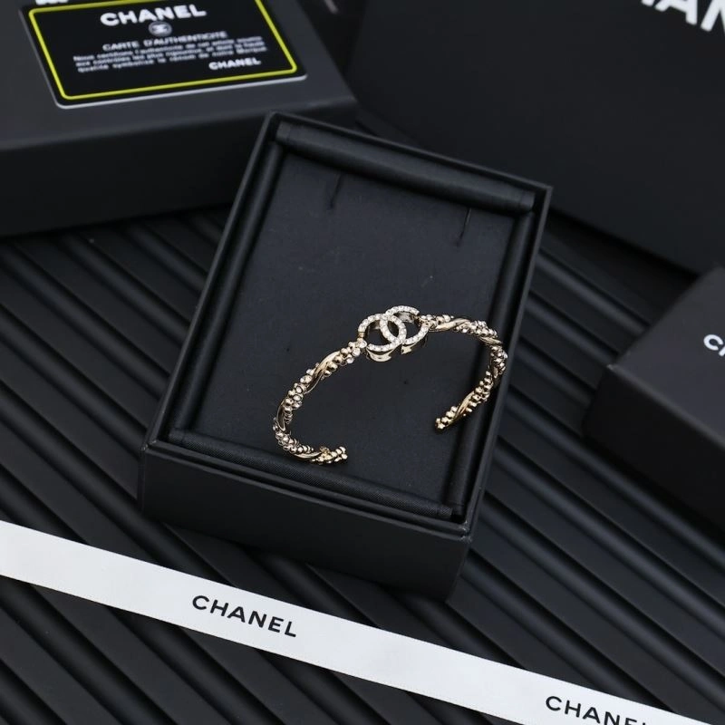 Durable Chanel Bracelets 228352